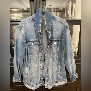 Madewell boyfriend denim jacket size large